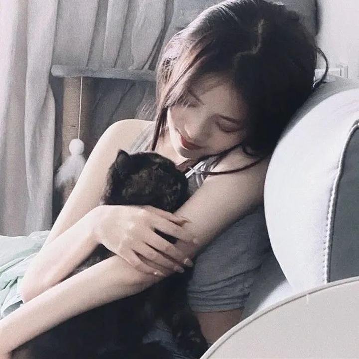 川尻小玉的懒散生活